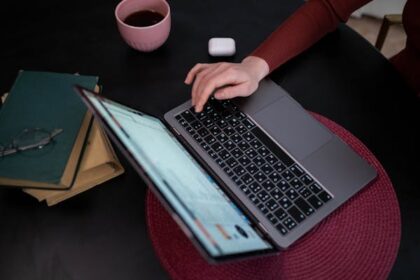 trwho.com tech